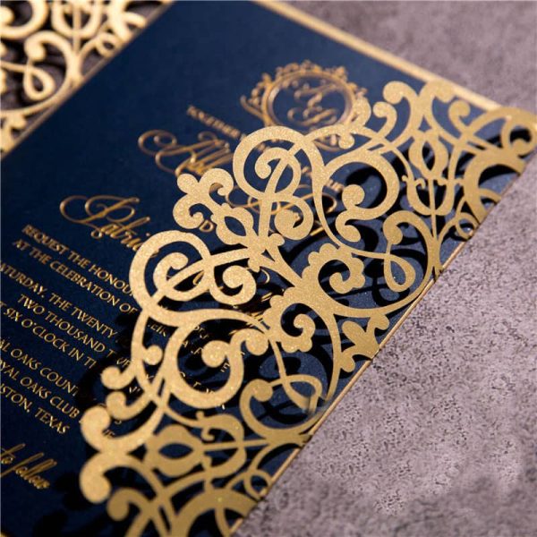 Laser-cut invite A06 2folds