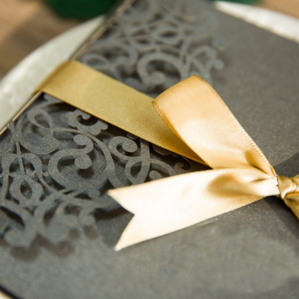 Laser-cut invite A07 3folds - Image 7